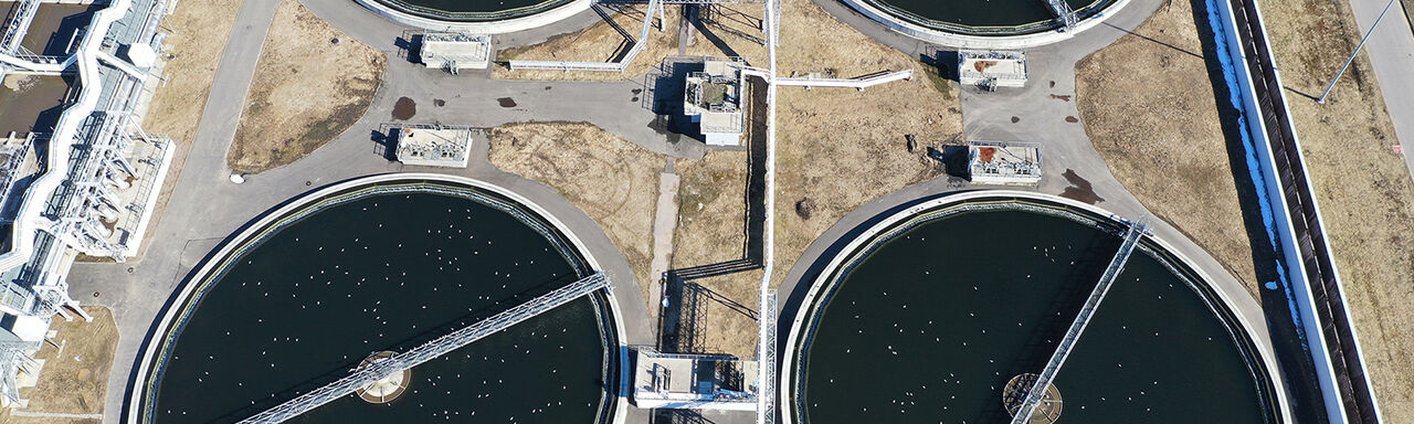 Secondary sedimentation tanks.